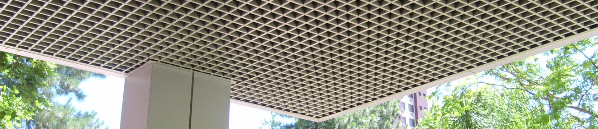 Forro Metálico Colmeia B10 - Refax